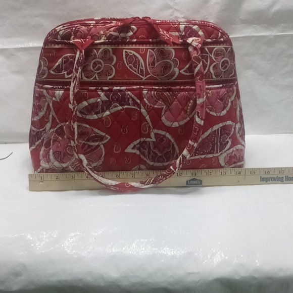 VERA BRADLEY red paisley handbag - Picture 5 of 6